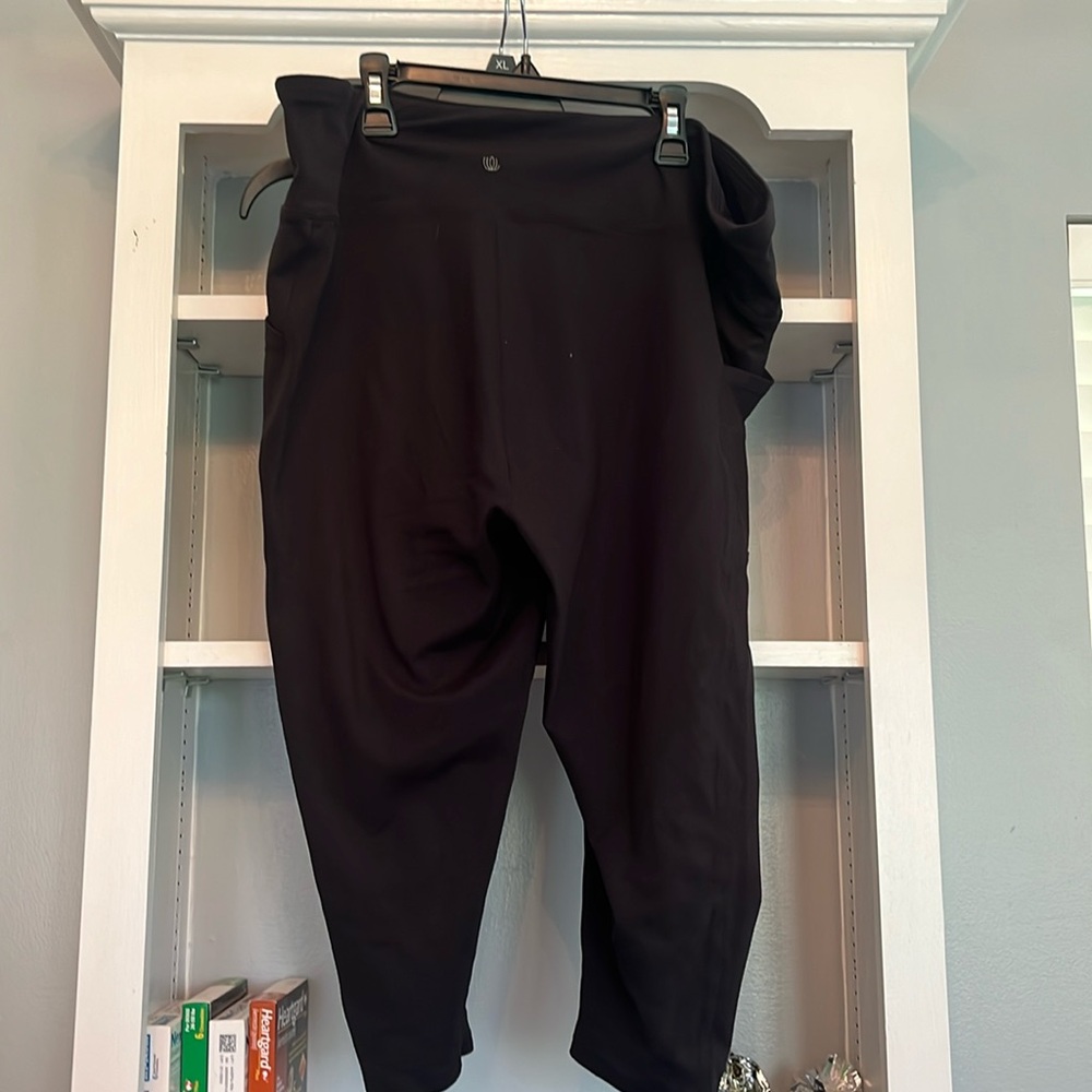 Balance collection leggings